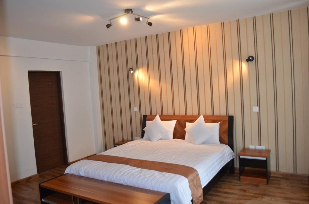 We Hotel And Suites Nairobi Eksteriør billede