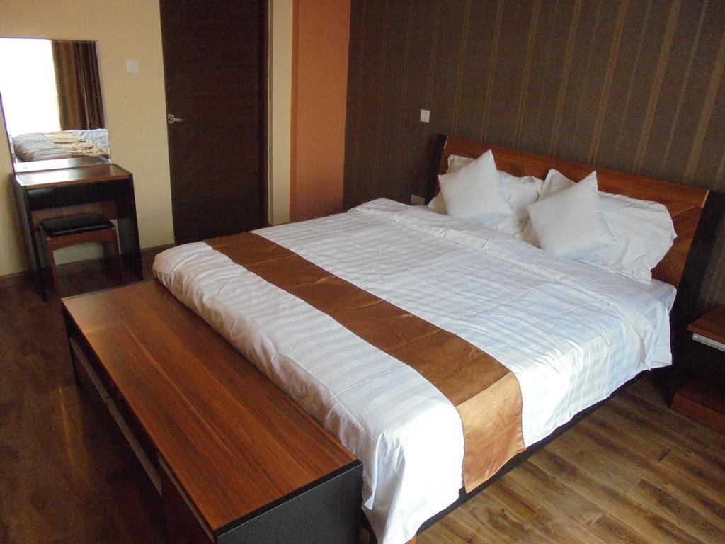 We Hotel And Suites Nairobi Eksteriør billede